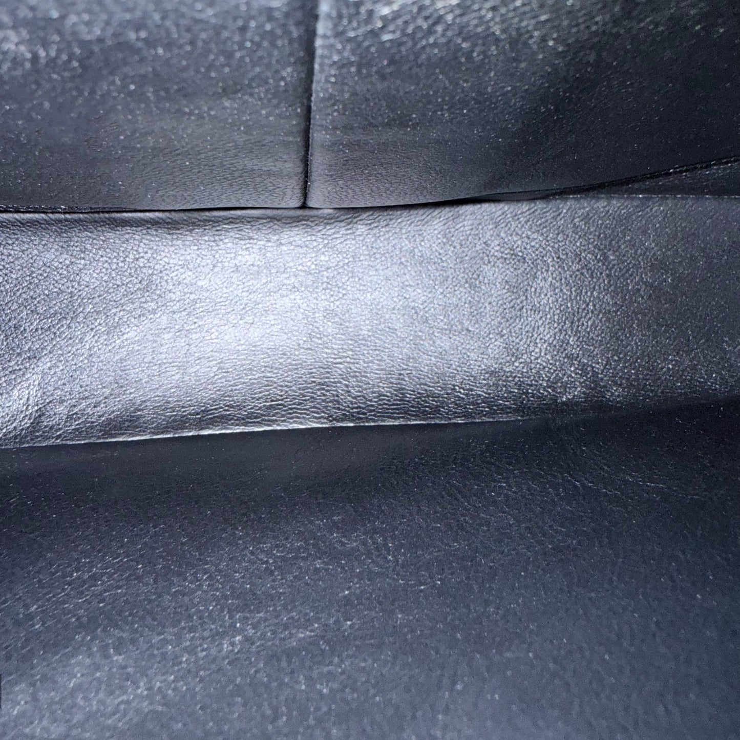 Kovancy Classic Flap Medium