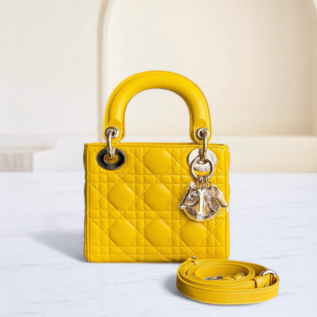 Kovancy Lady Mini - Cuir d'agneau Cannage, détails en or jaune, bandoulière ajustable