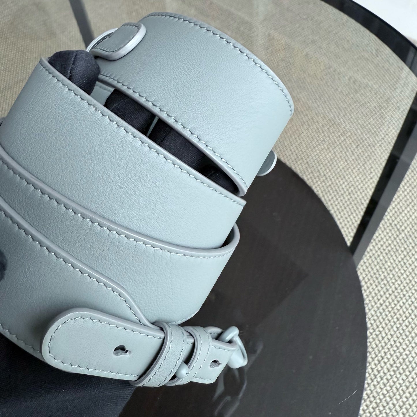 Kovancy Lady Petit modèle ABC - Cuir de veau gris Cannage entièrement gris, finitions noires