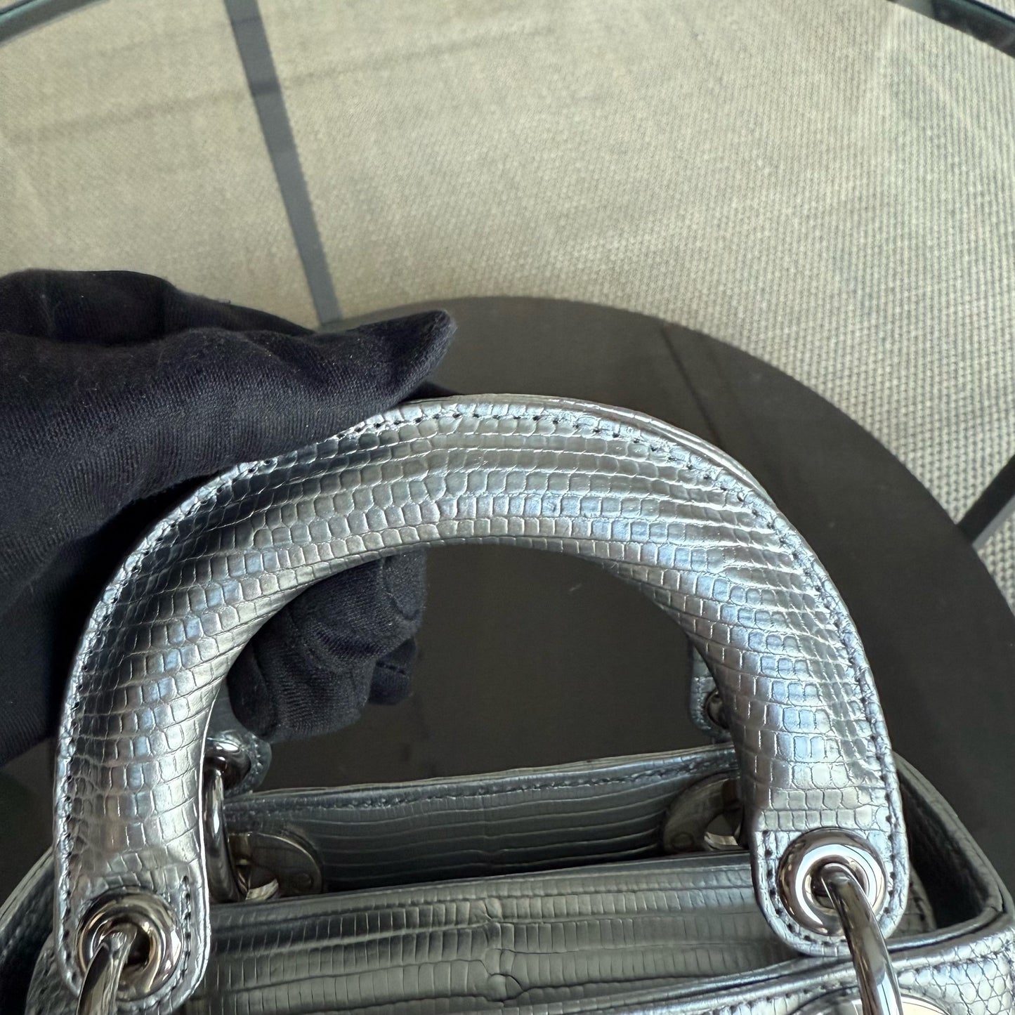 Kovancy Lady Mini - Gris lézard exotique, finitions argentées