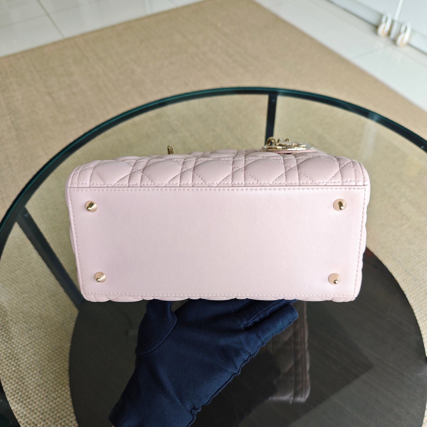 Kovancy Lady Cuir d'agneau Cannage moyen rose clair, accessoires dorés