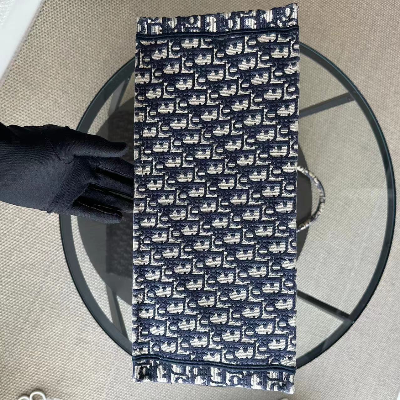 Kovancy Sac fourre-tout Book - Grand modèle en toile monogrammée bleu foncé