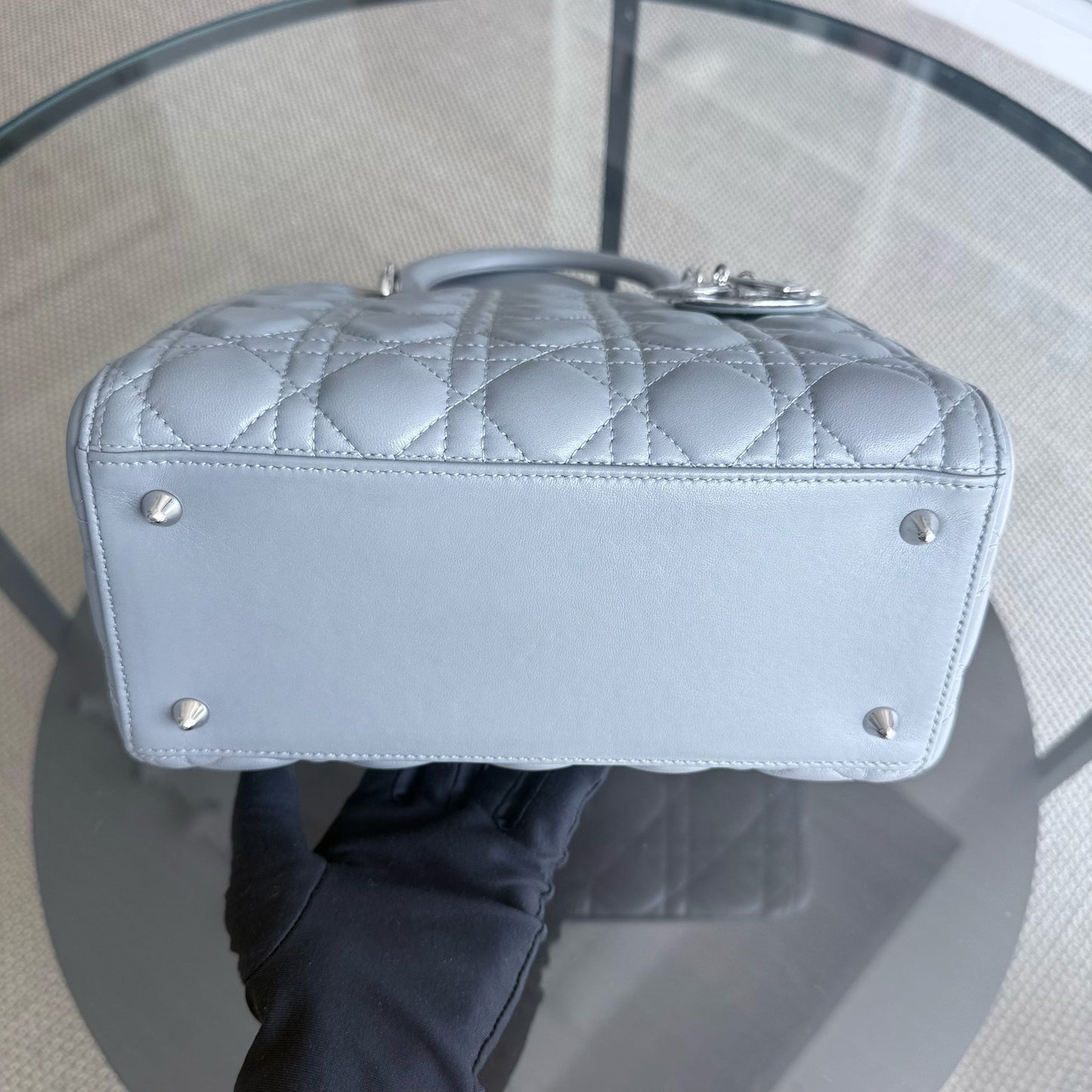 Kovancy Lady Moyen - Cuir d'agneau Cannage Gris Gris Quincaillerie argentée
