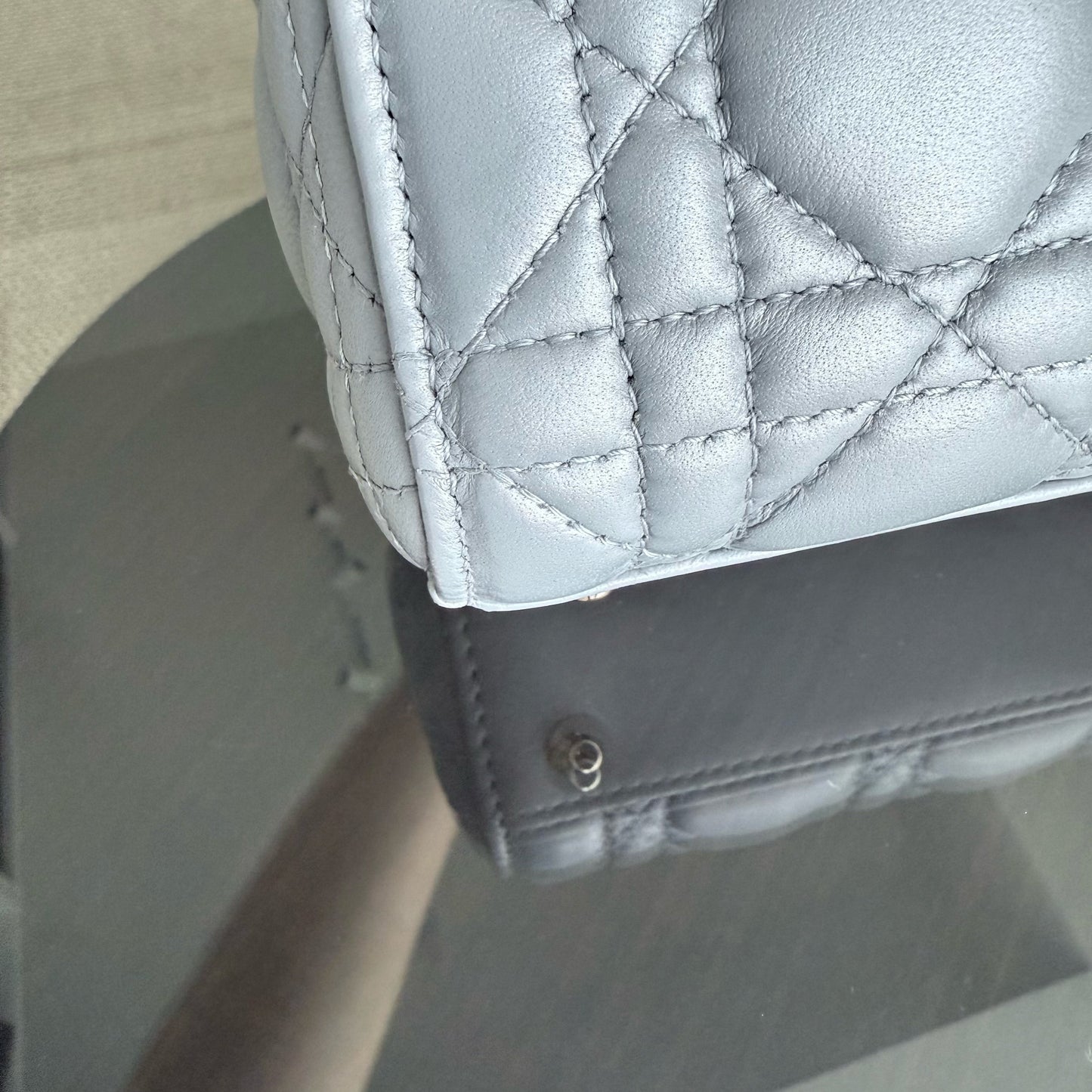 Kovancy Lady Mini - Sangle chaîne en cuir d'agneau Cannage avec quincaillerie argentée et dorée