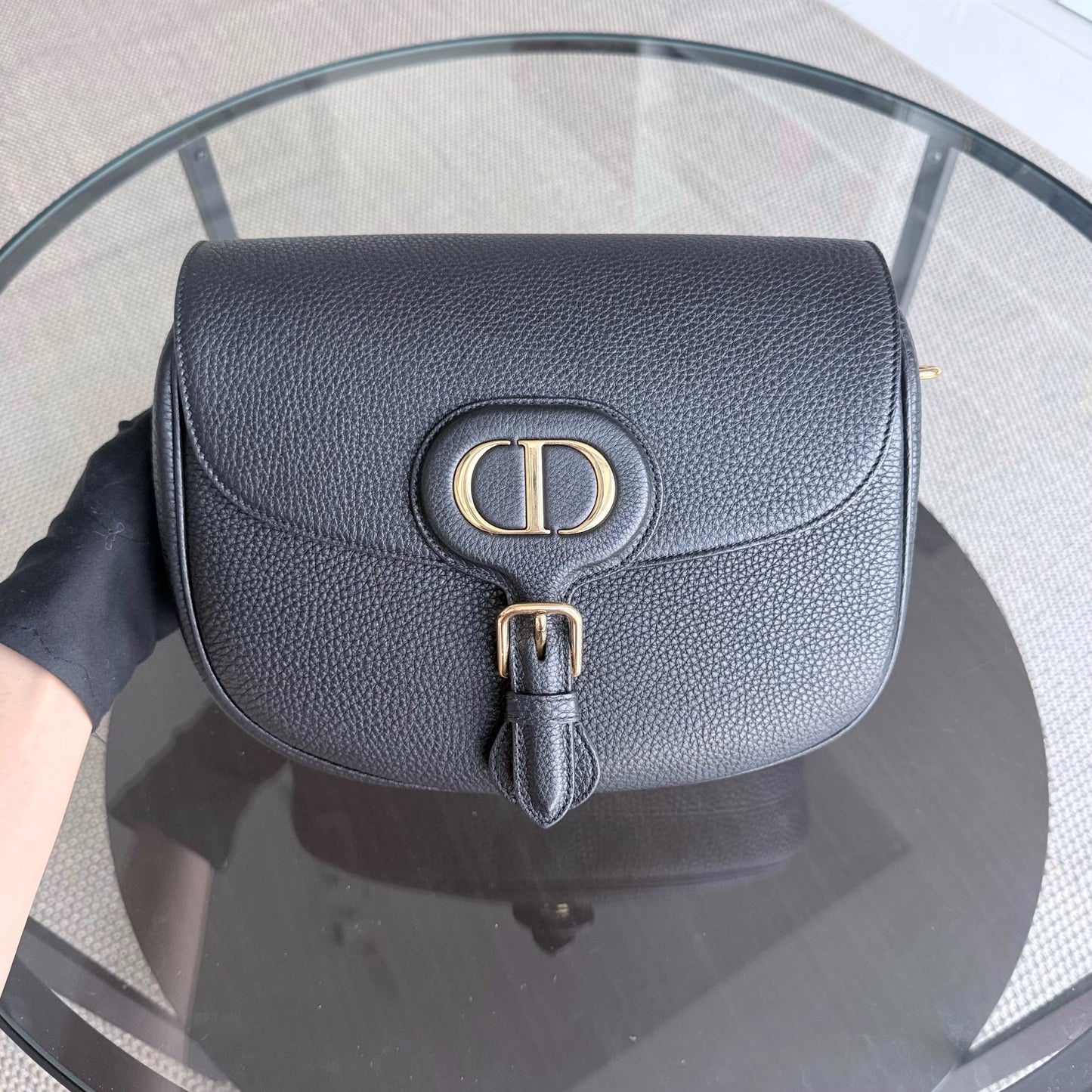 Kovancy Bijou Bobby Large - Cuir caviar noir, finitions dorées, bandoulière