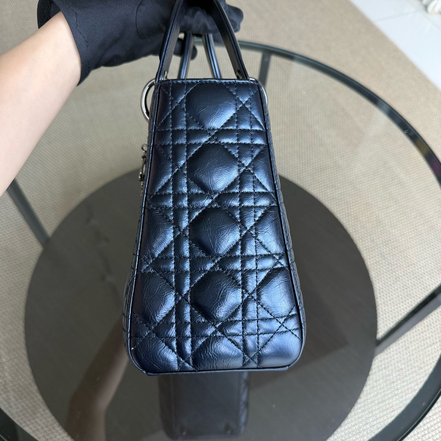 Kovancy Lady Cuir de veau glacé Cannage moyen bleu foncé, accessoires argentés