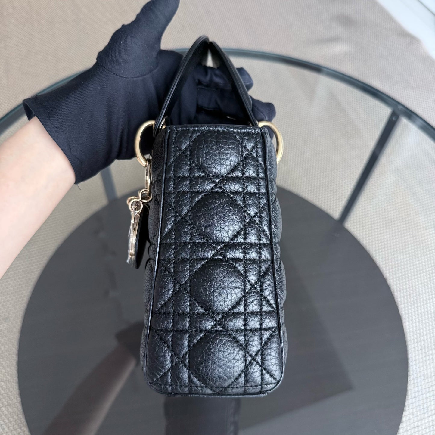DIO Lady Small flap - Black Cannage Caviar Grained Calfskin Gold Hardware