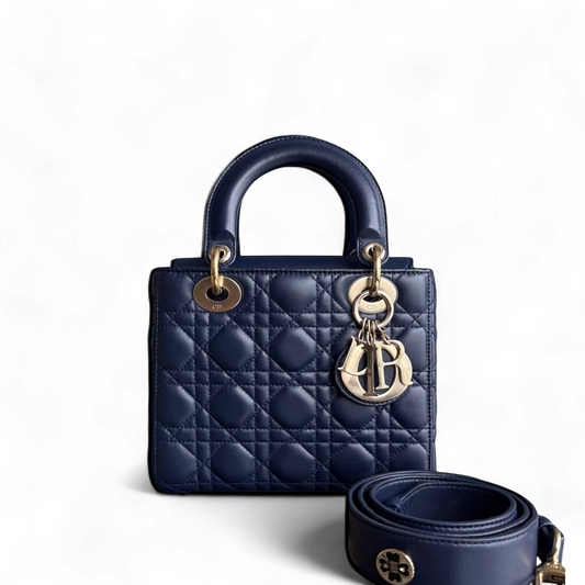 Kovancy Lady Petit rabat - Cuir d'agneau Cannage bleu foncé, quincaillerie dorée