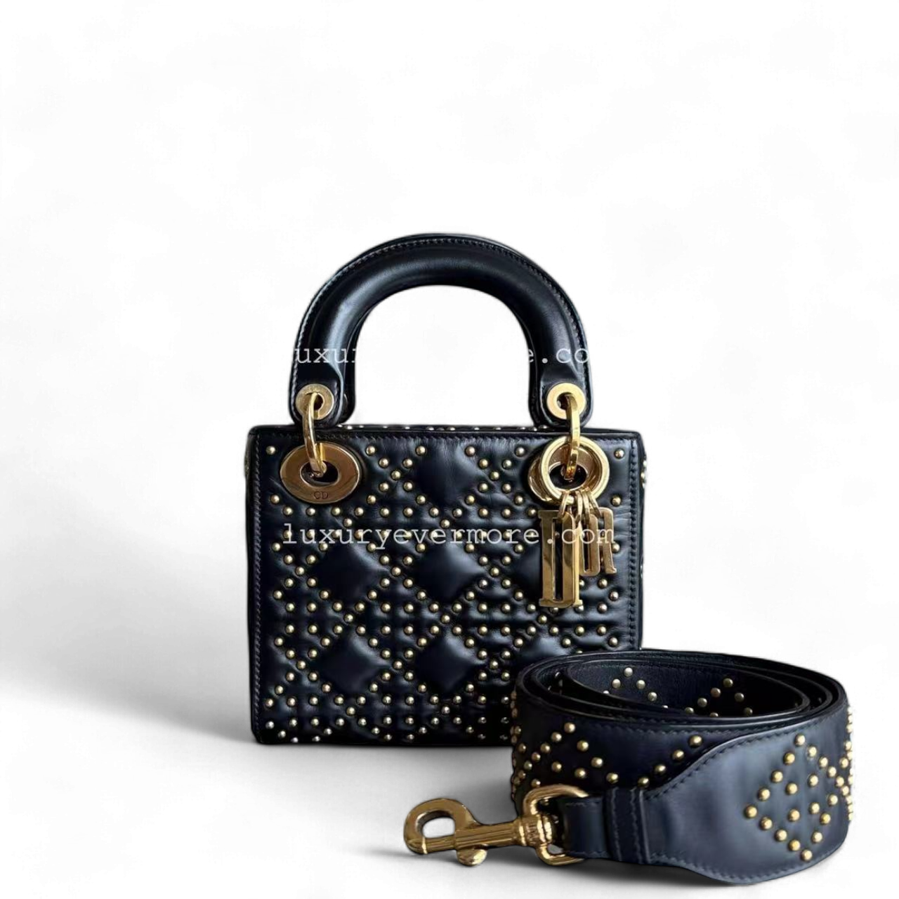 Kovancy Lady Mini sac en cuir d'agneau matelassé clouté noir avec accessoires dorés