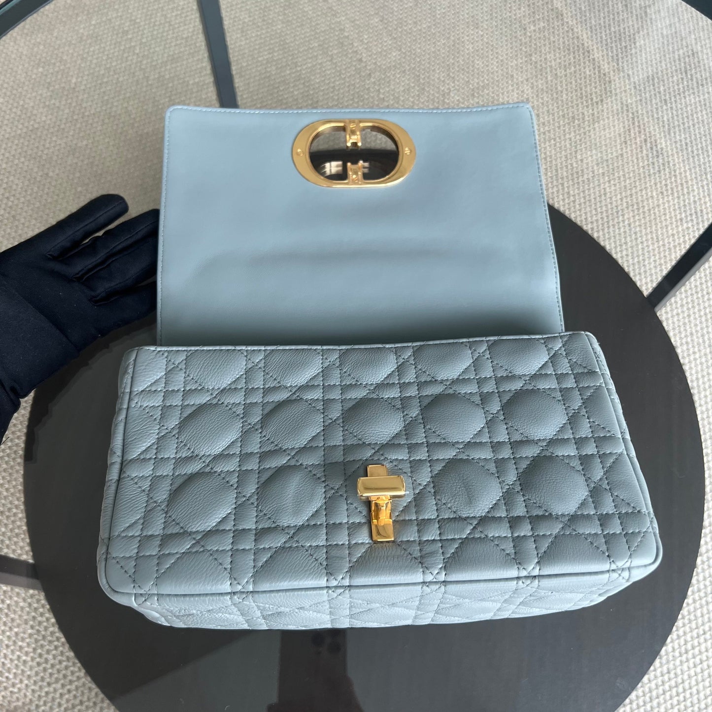Kovancy Caro Medium - Cuir de veau Cannage Gris Accastillage doré