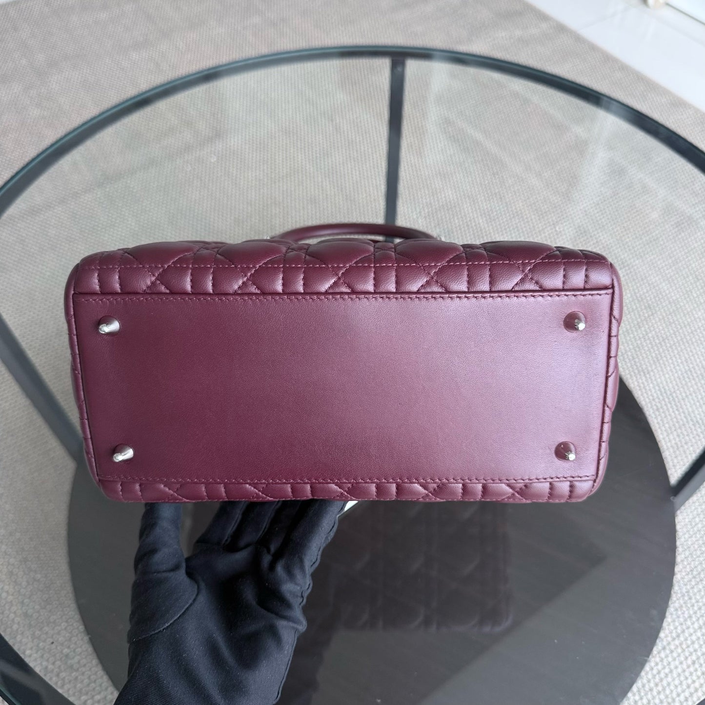 Kovancy Lady Moyen - Cuir d'agneau Cannage bordeaux avec finitions argentées
