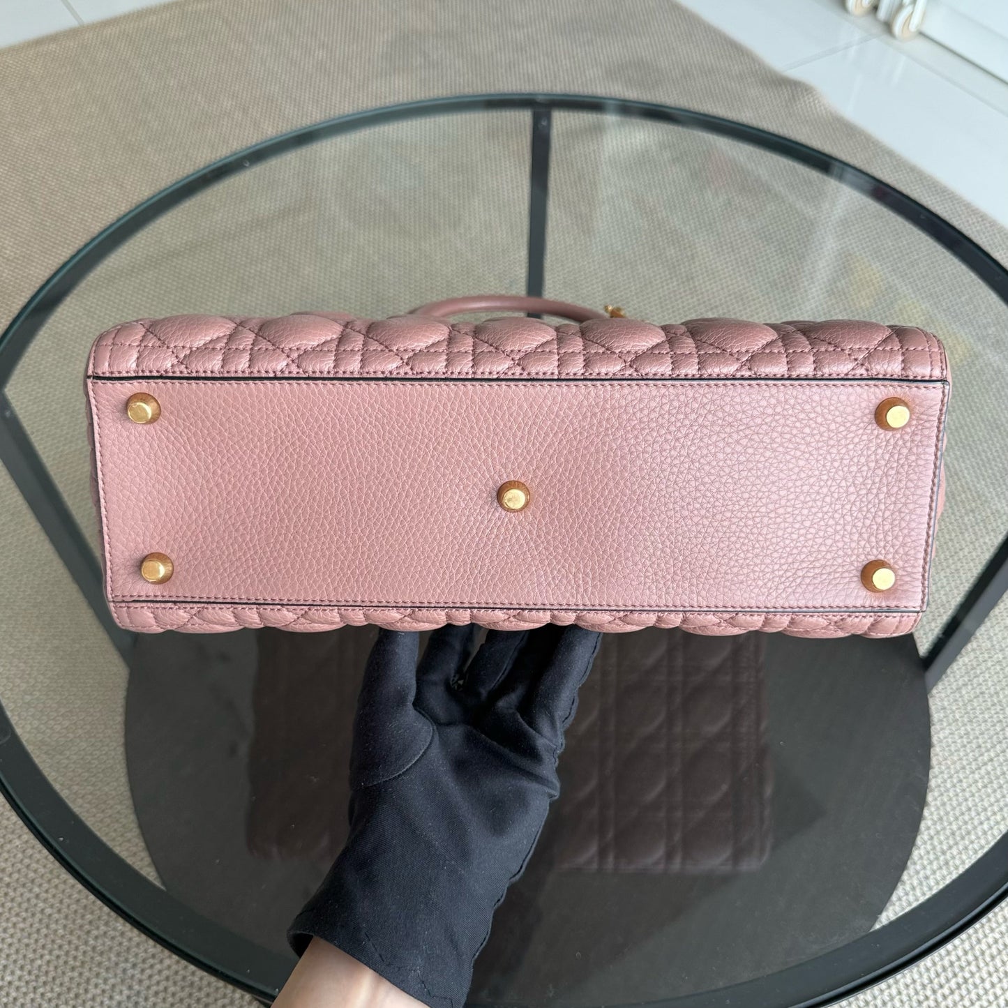 Kovancy Lady Grand modèle - Cuir de veau grainé Cannage, finitions dorées blush, sans bandoulière