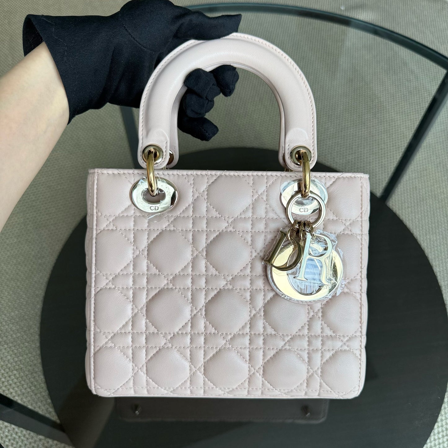 Kovancy Lady Petit - Cuir d'agneau Cannage rose clair, quincaillerie dorée