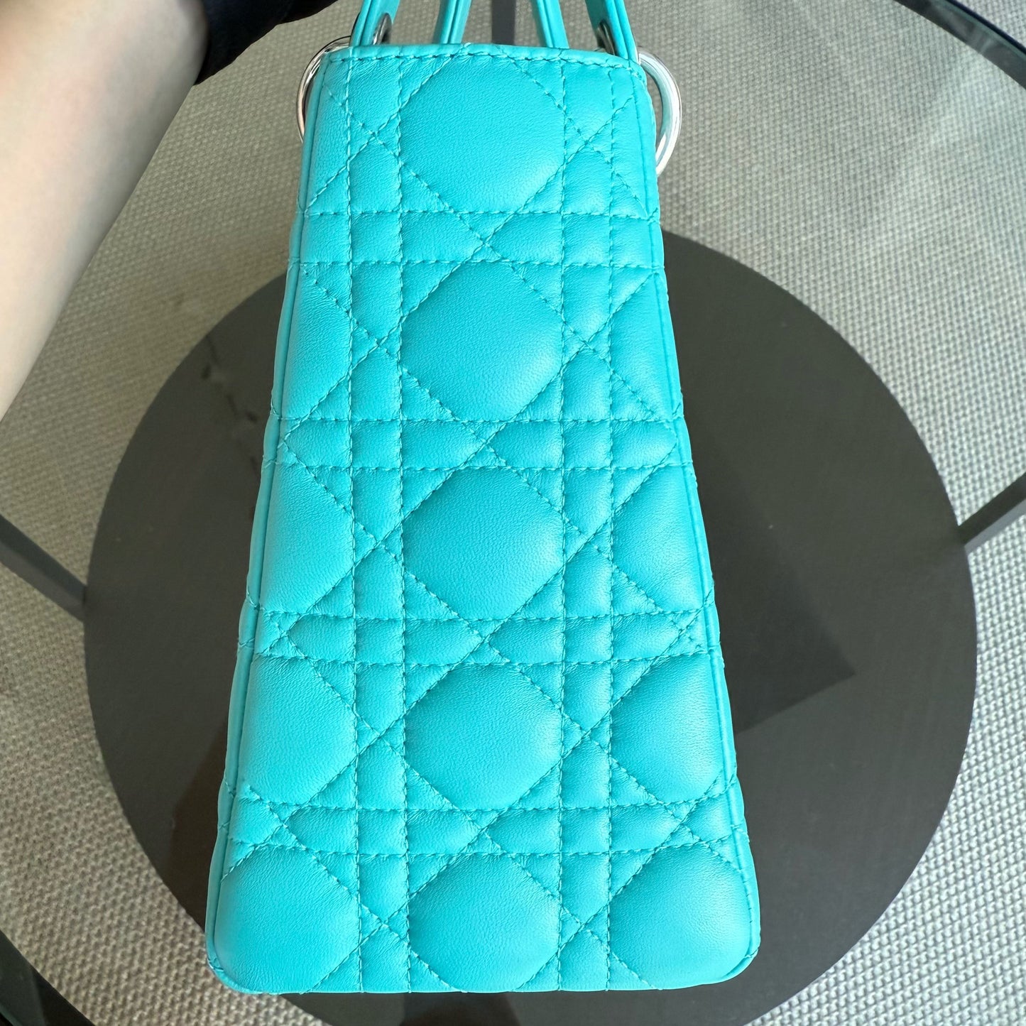 Kovancy Lady Moyen - 25 cm Cannage Agneau Bleu Clair Quincaillerie Argentée
