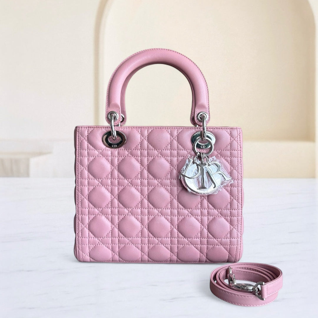 Kovancy Lady Cannage moyen en cuir d'agneau rose avec accessoires argentés