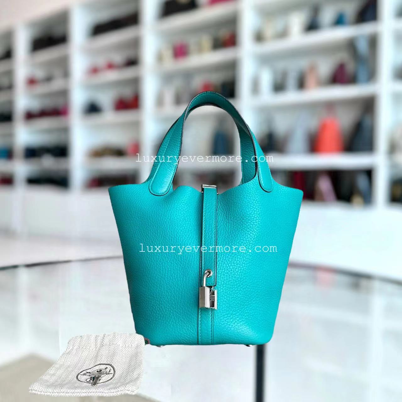 HMS Picotin 18 - X Stamp Vert Jade Taurillon Clémence TC Cyan Padlock Silver Hardware
