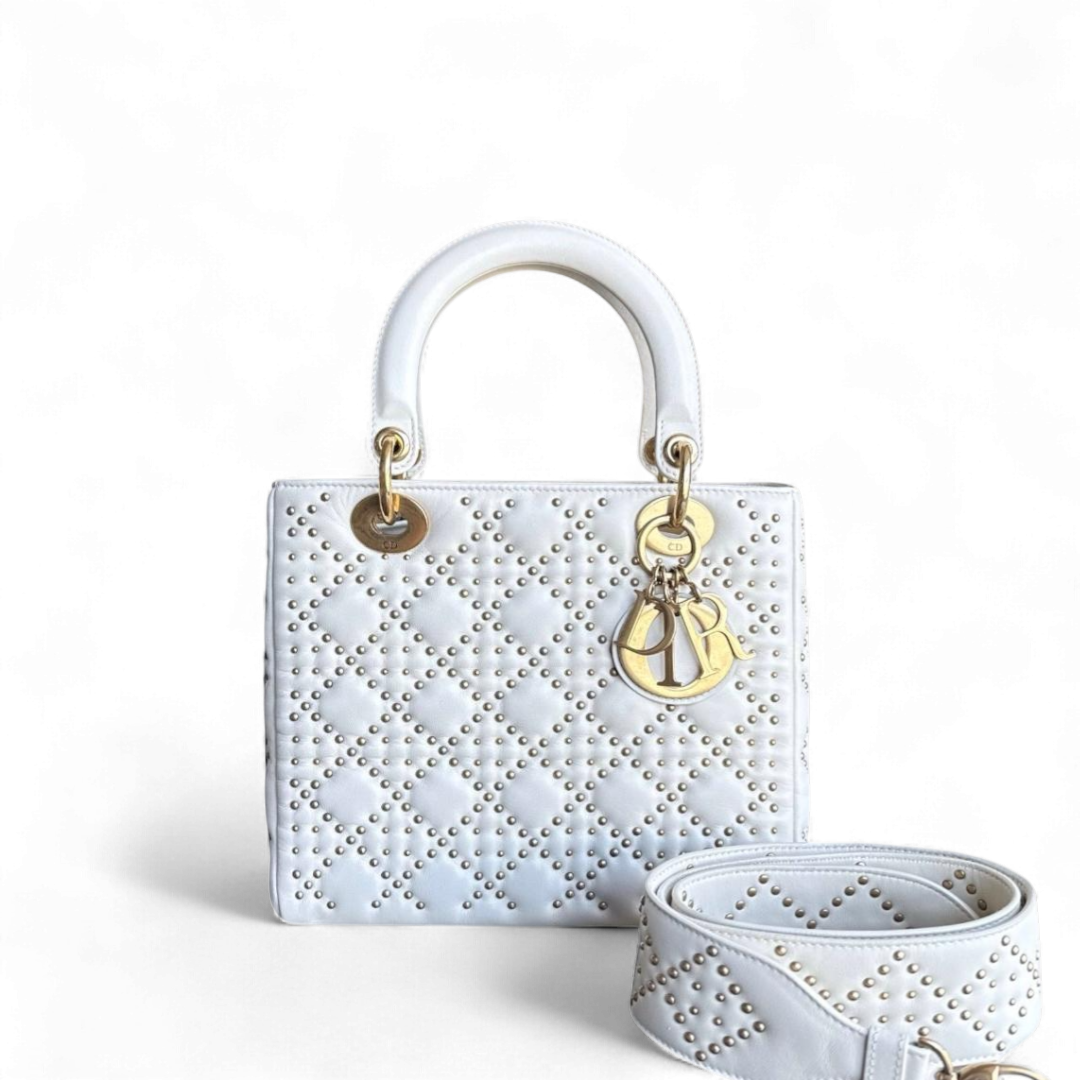Kovancy Lady Moyen - Version zippée en cuir de veau Cannage clouté avec quincaillerie en or blanc