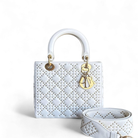 Kovancy Lady Moyen - Version zippée en cuir de veau Cannage clouté avec quincaillerie en or blanc