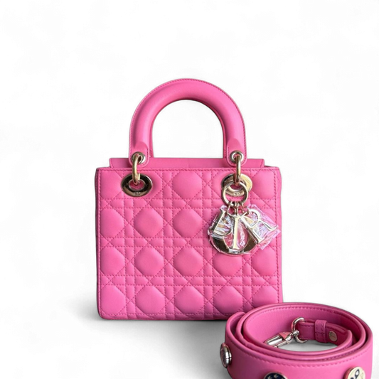 Kovancy Lady Petit - Breloque en cuir d'agneau Cannage Brabie avec breloque en or rose