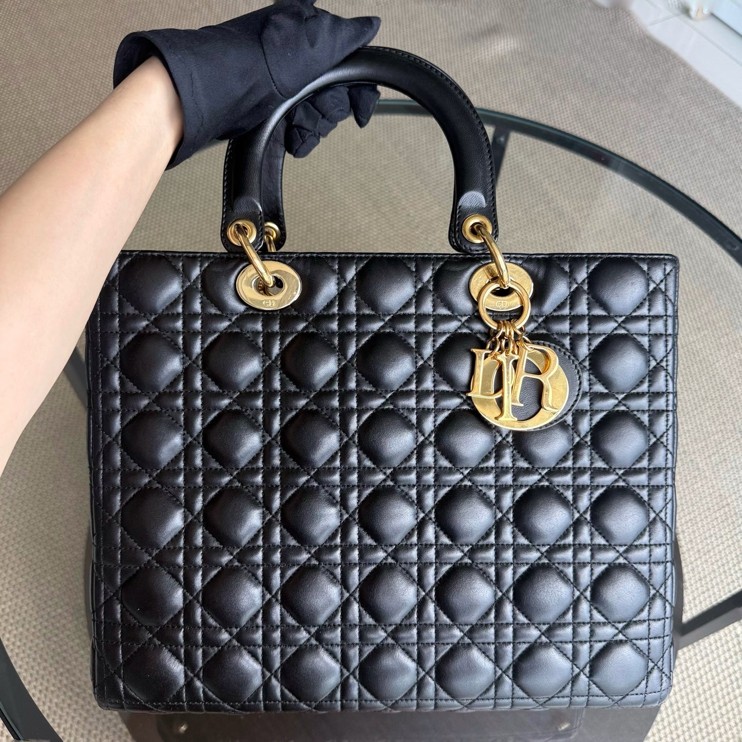 Kovancy Lady Grand - Cuir d'agneau Cannage noir Quincaillerie dorée SANS SANGLE