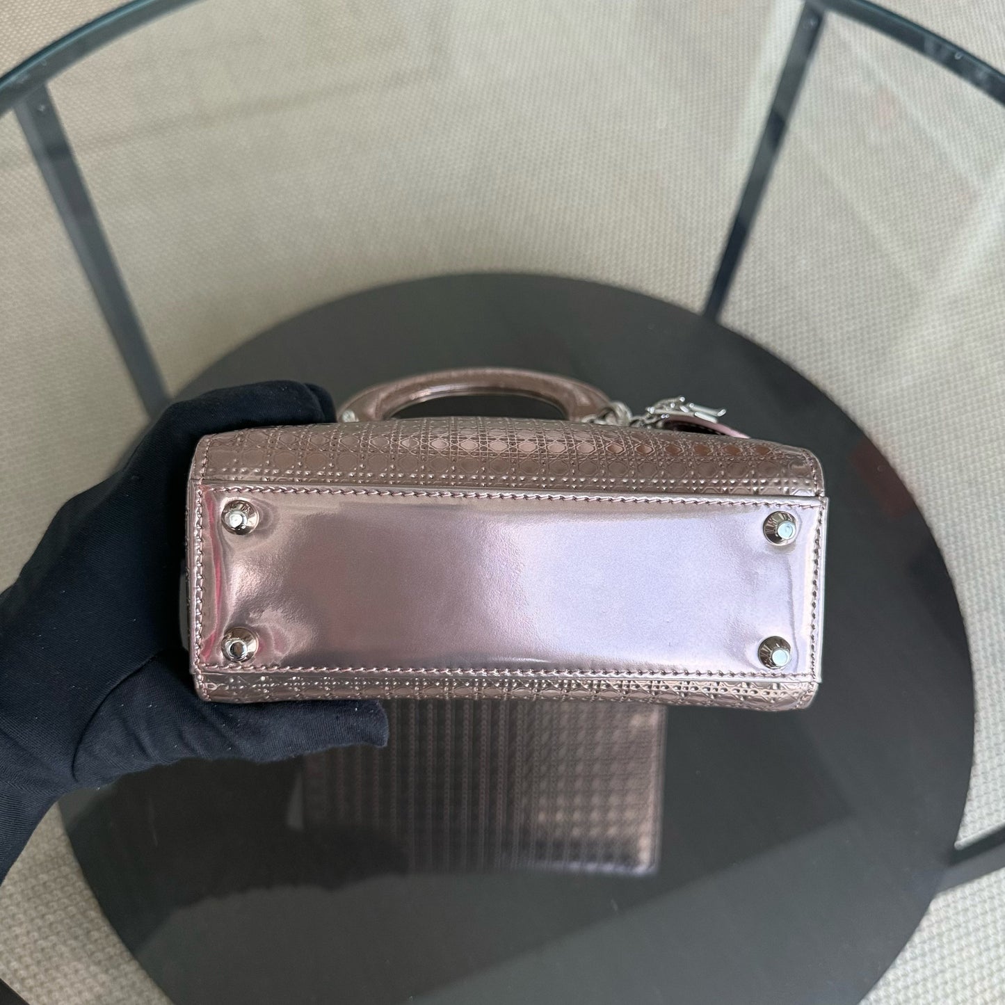 Kovancy Lady Mini - Bandoulière chaîne en cuir de veau micro-cannage métallisé or rose et métal argenté