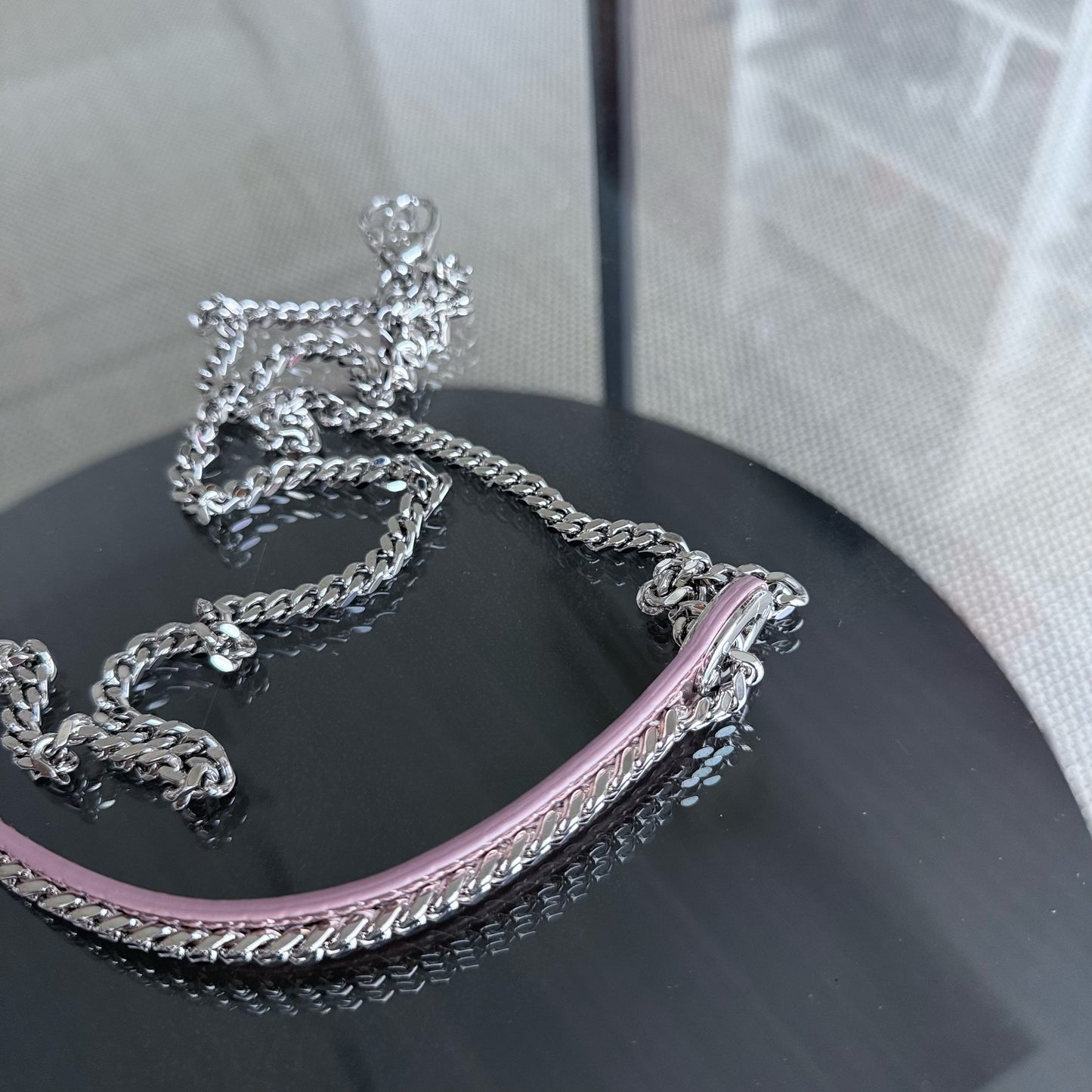 Kovancy Lady Mini - Bandoulière chaîne en cuir de veau micro-cannage métallisé or rose et métal argenté