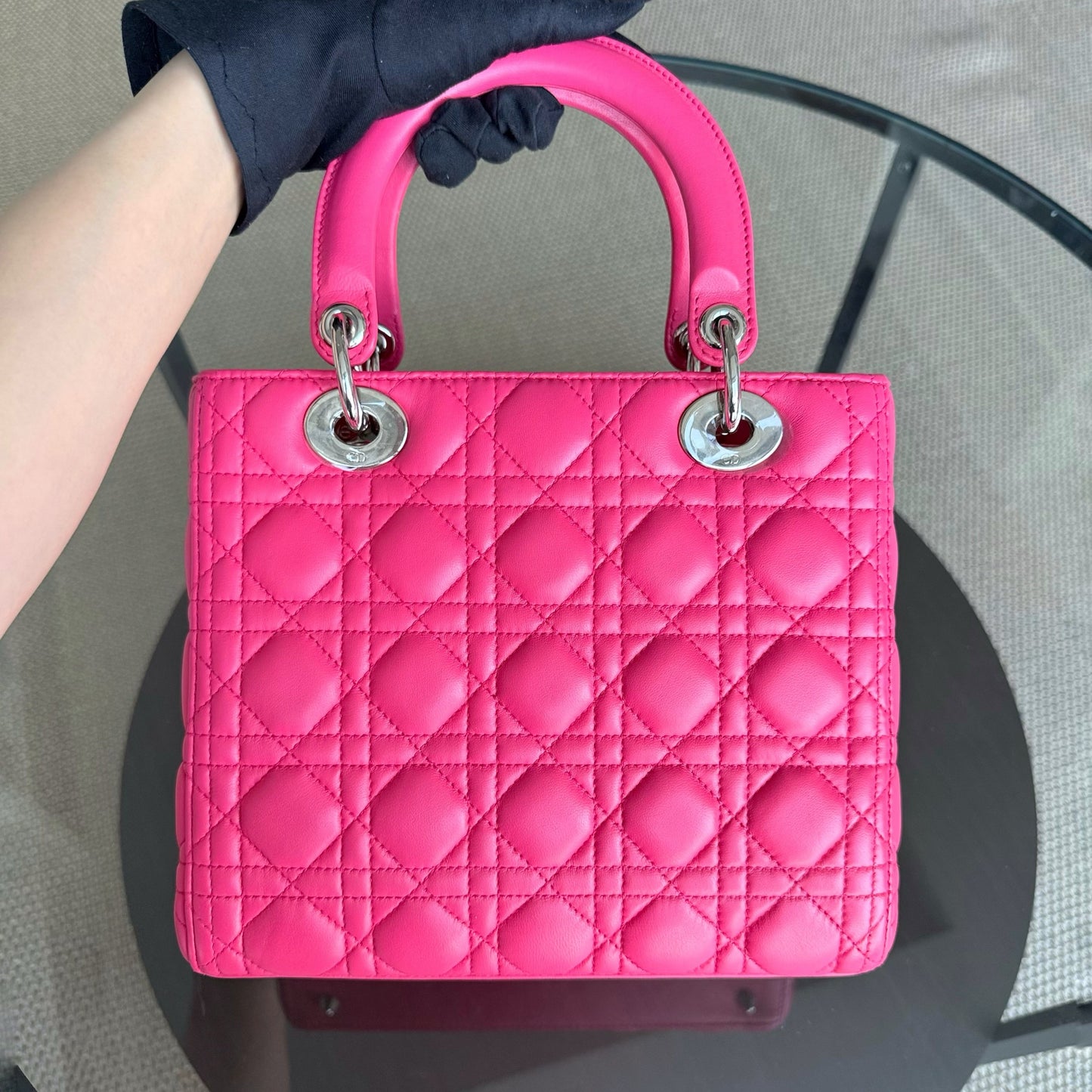 Kovancy Lady Moyen - Cuir d'agneau Cannage rose vif, quincaillerie argentée