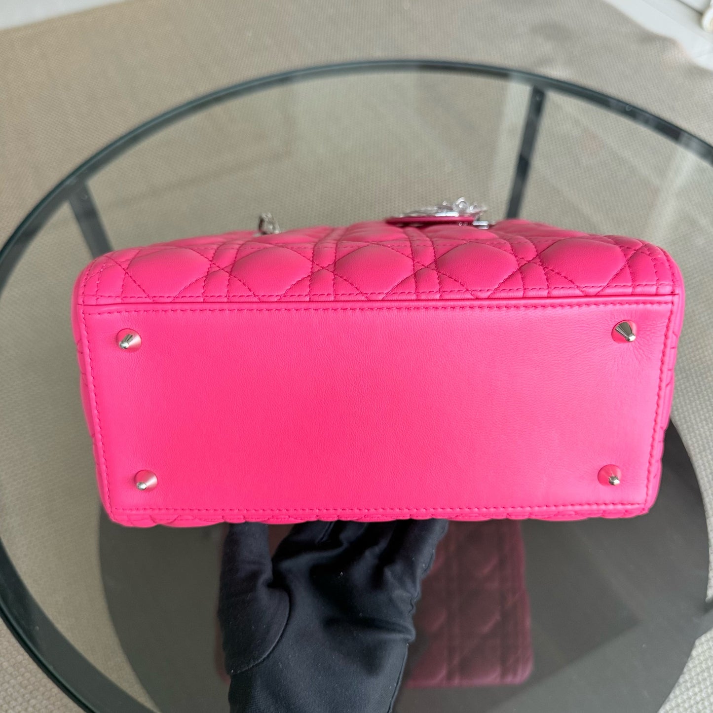 Kovancy Lady Moyen - Cuir d'agneau Cannage rose vif, quincaillerie argentée