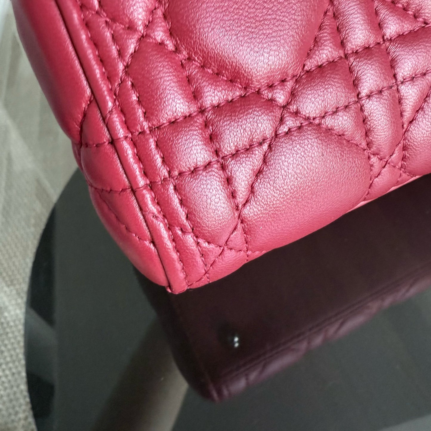 Kovancy Lady Moyen - Cuir d'agneau Cannage rouge et matériel argenté