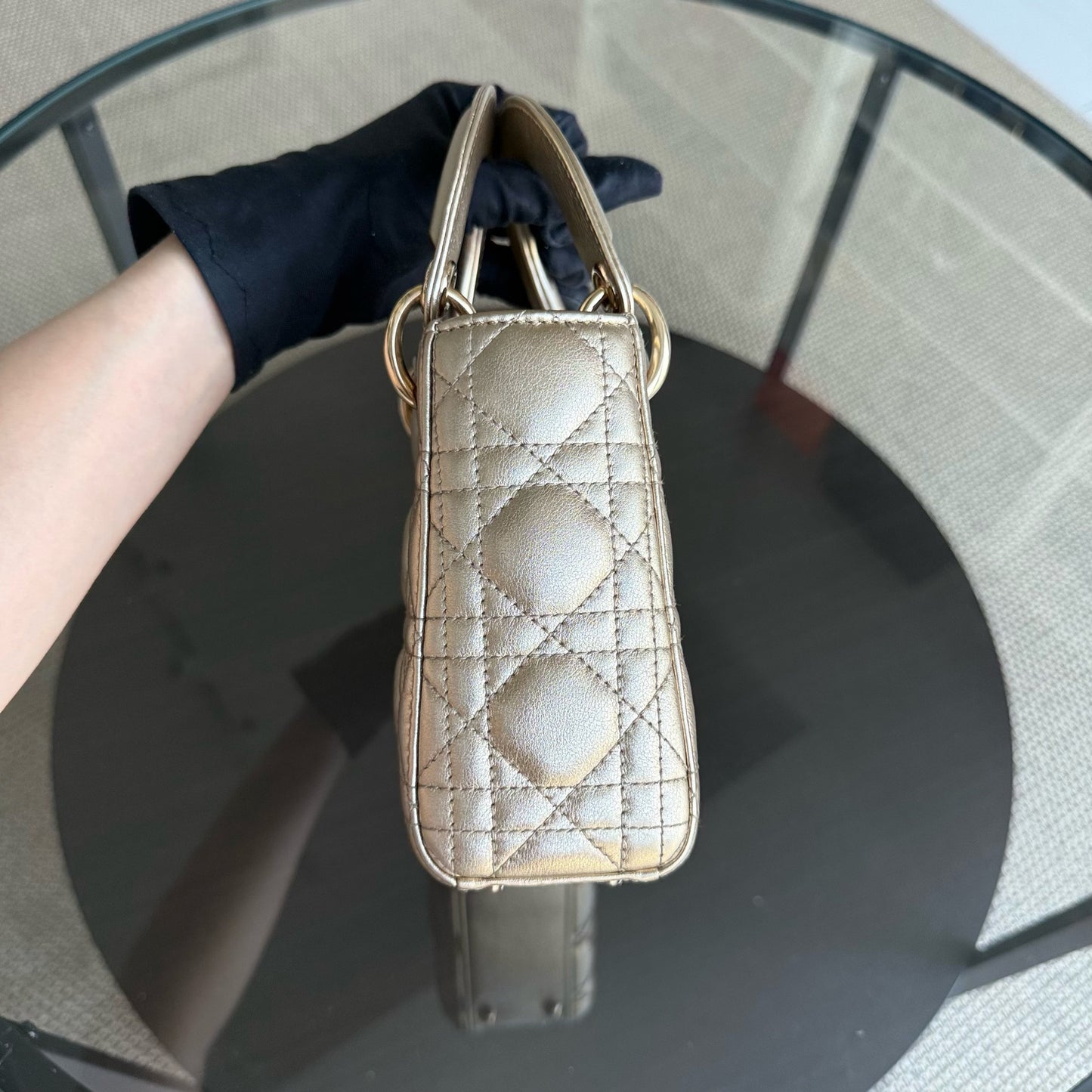 Kovancy Lady Mini - Bandoulière chaîne en cuir de veau Cannage métallisé doré avec quincaillerie dorée