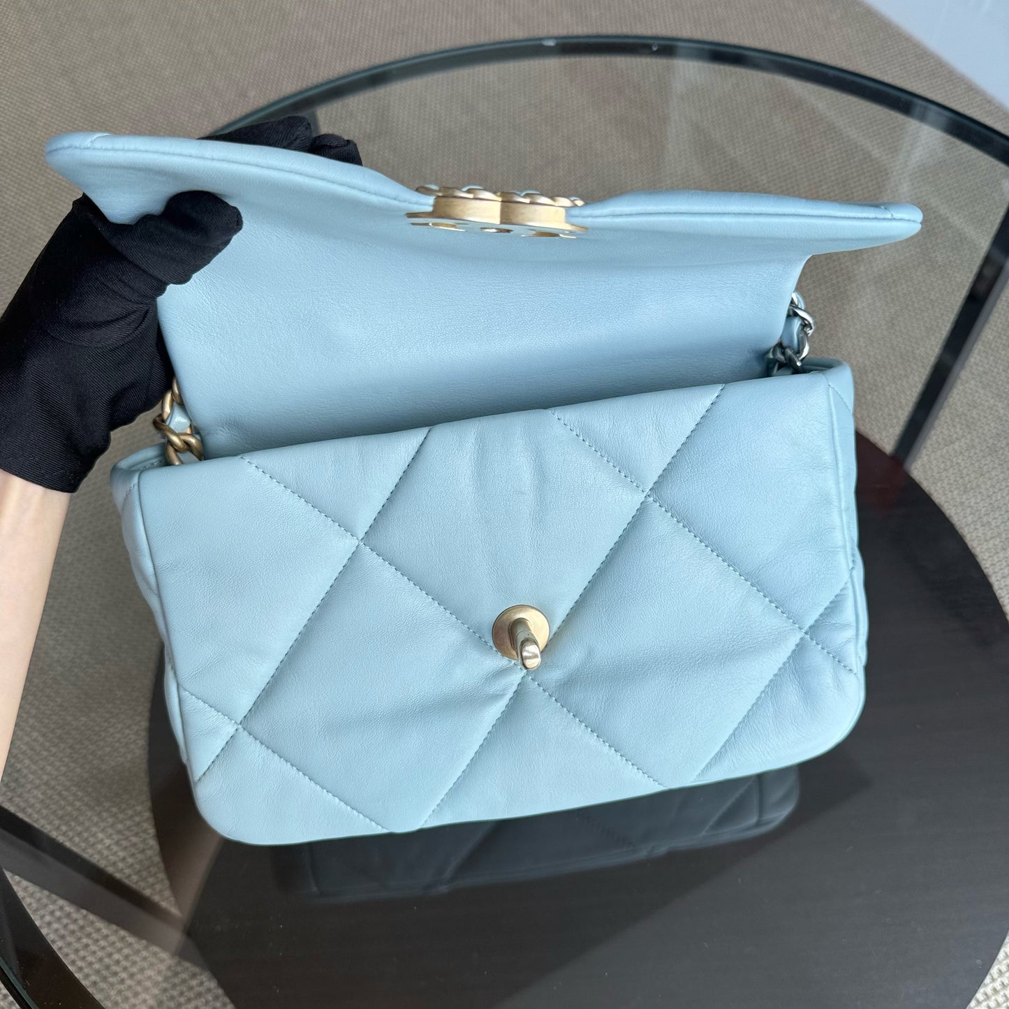 CHNL 19 Small Bag