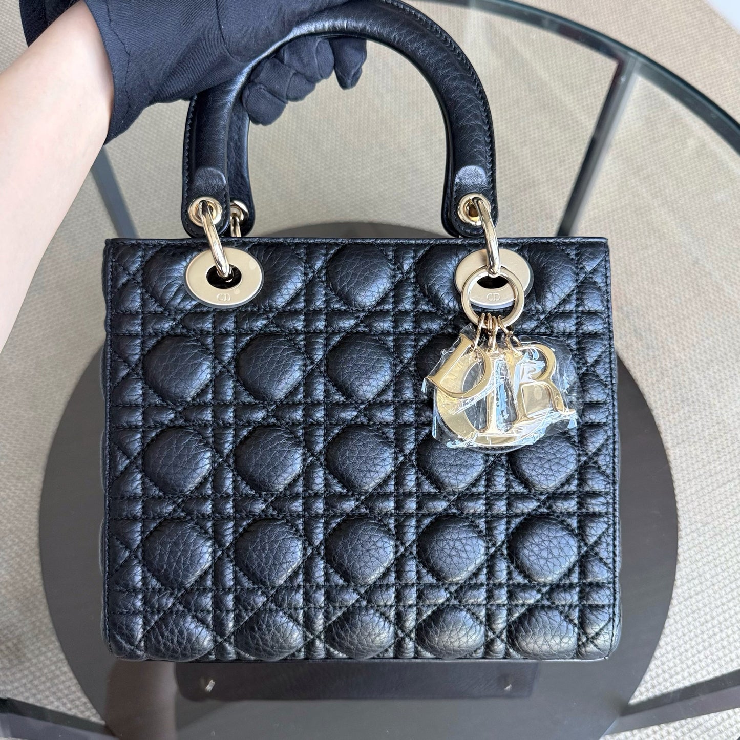 DIO Lady Rabat medium - Black Cannage calfskin and gold-tone hardware