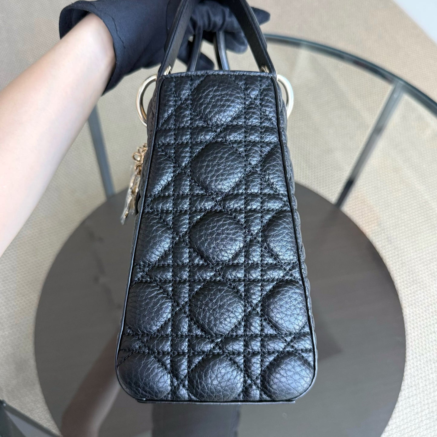 DIO Lady Rabat medium - Black Cannage calfskin and gold-tone hardware