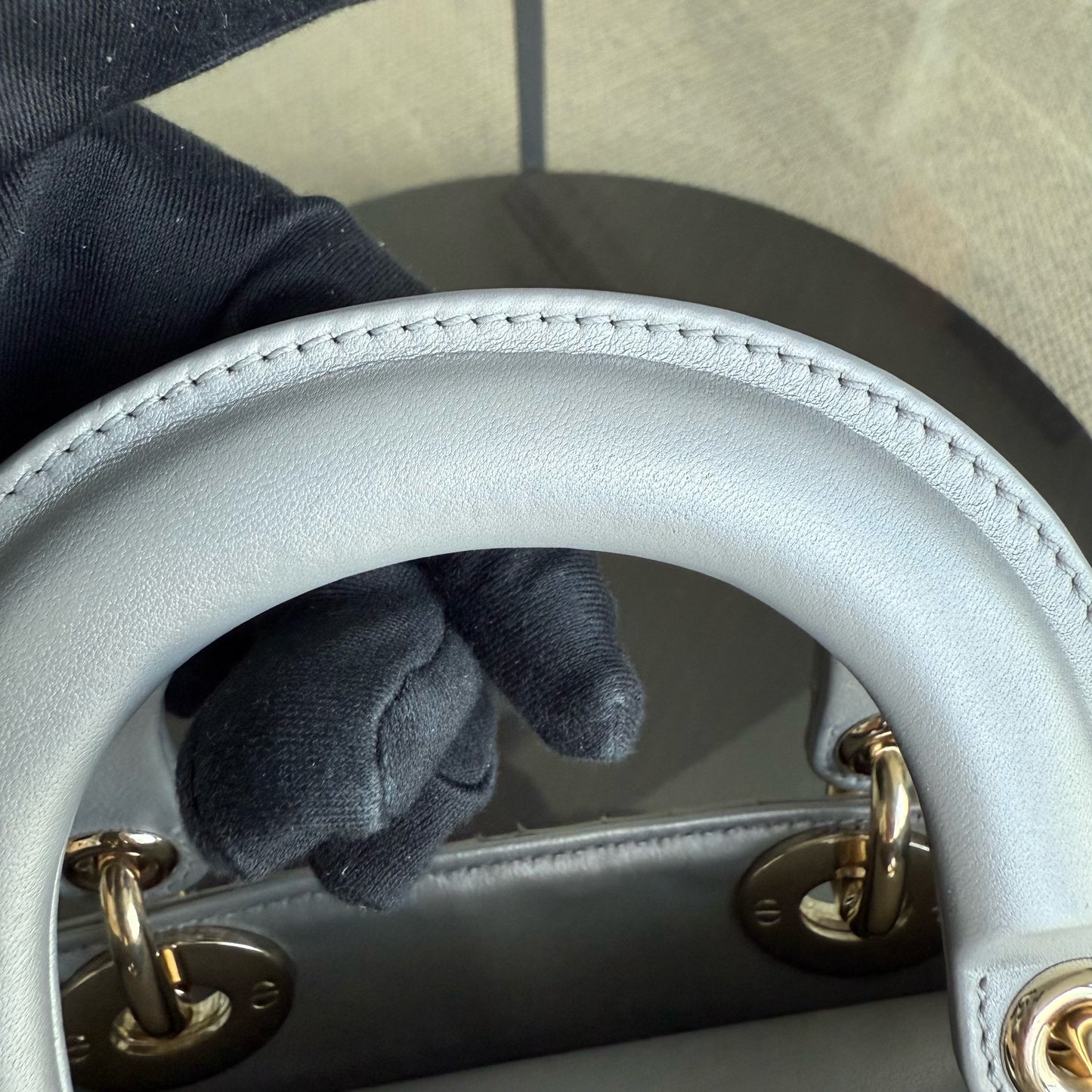 Kovancy Lady Mini - Sangle chaîne en cuir d'agneau Cannage avec quincaillerie argentée et dorée