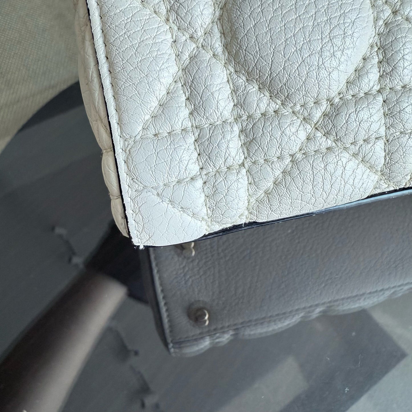 DIO Lady Mini - Cannage Grained Calfskin White gold hardware
