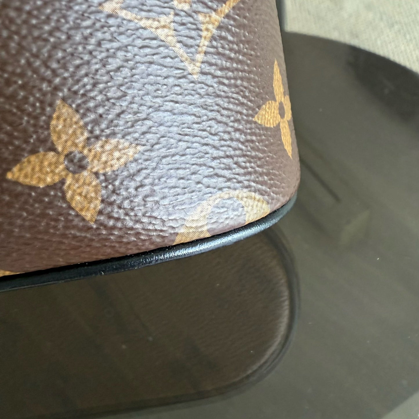LVT Vanity Chain Pouch Monogram