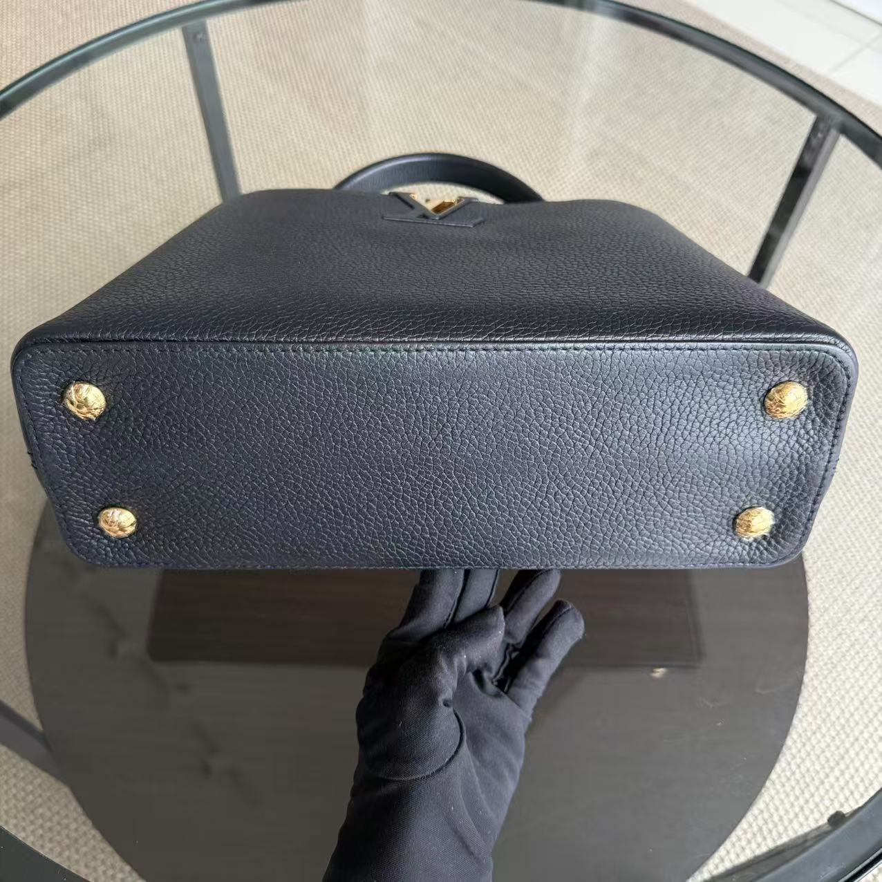 LVT Capucines MM - Black Taurillon Grained Calfskin GHW
