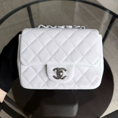 Classic Flap Square