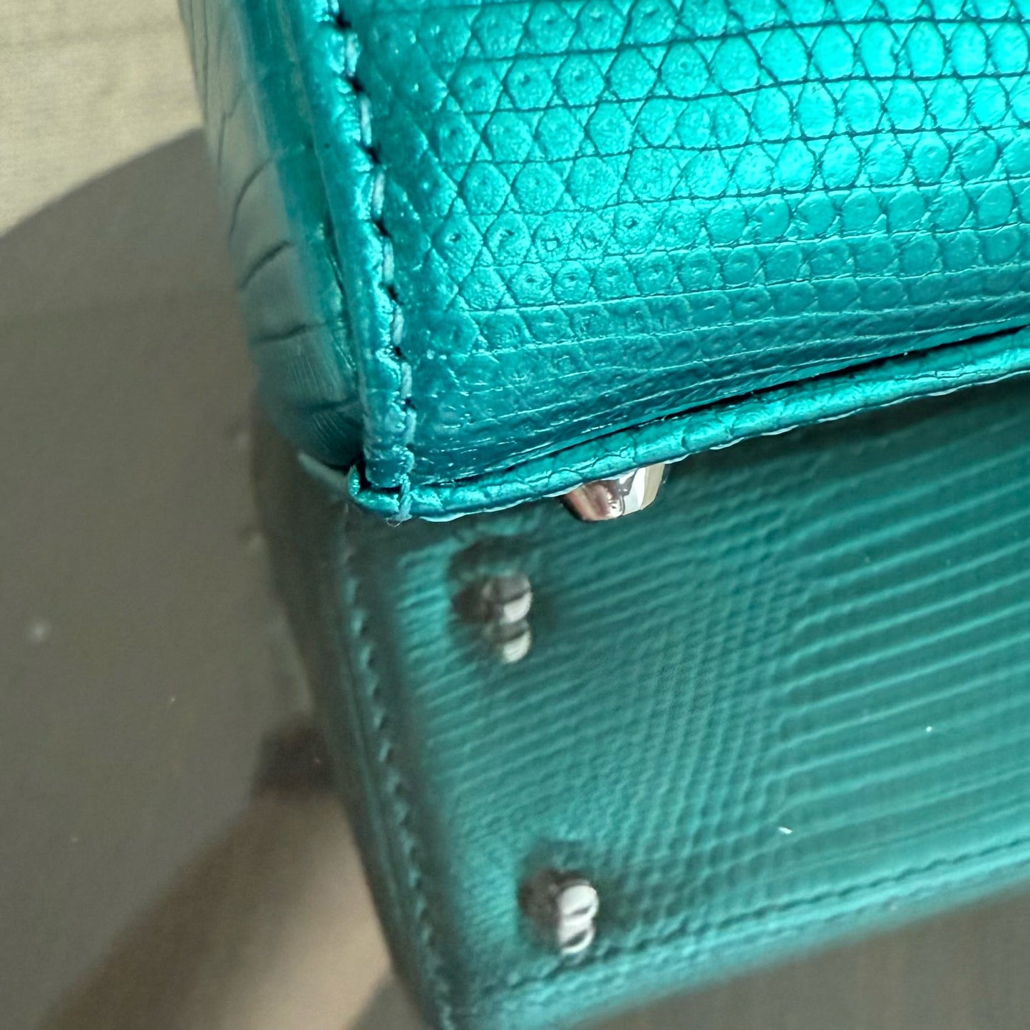 Kovancy Lady Mini - Couleur vert lézard exotique, finitions argentées