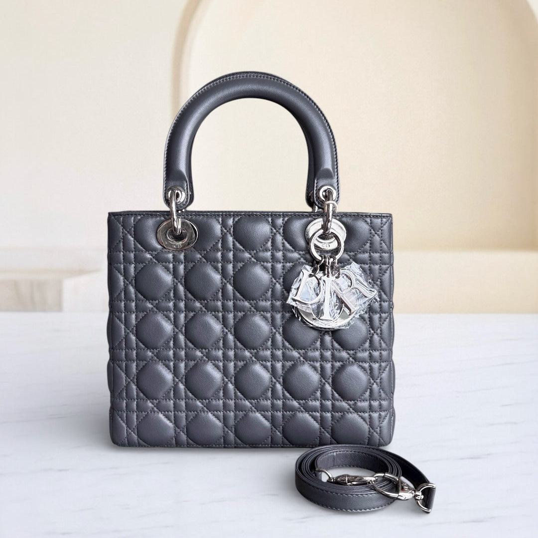 Kovancy Lady Moyen - Cuir d'agneau Cannage gris foncé, finitions argentées