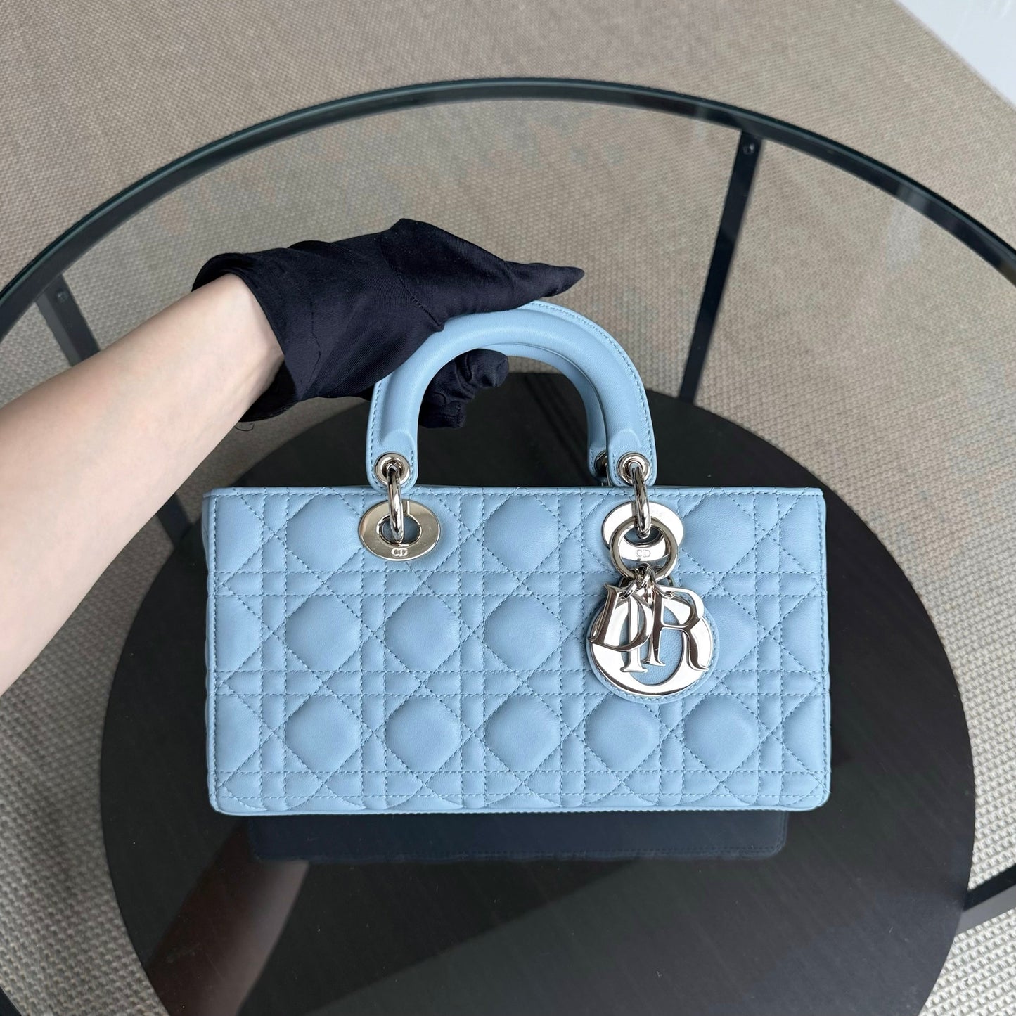 Kovancy D-Joy Medium - Cuir d'agneau Cannage Bleu clair Bleu bébé Ferrures dorées