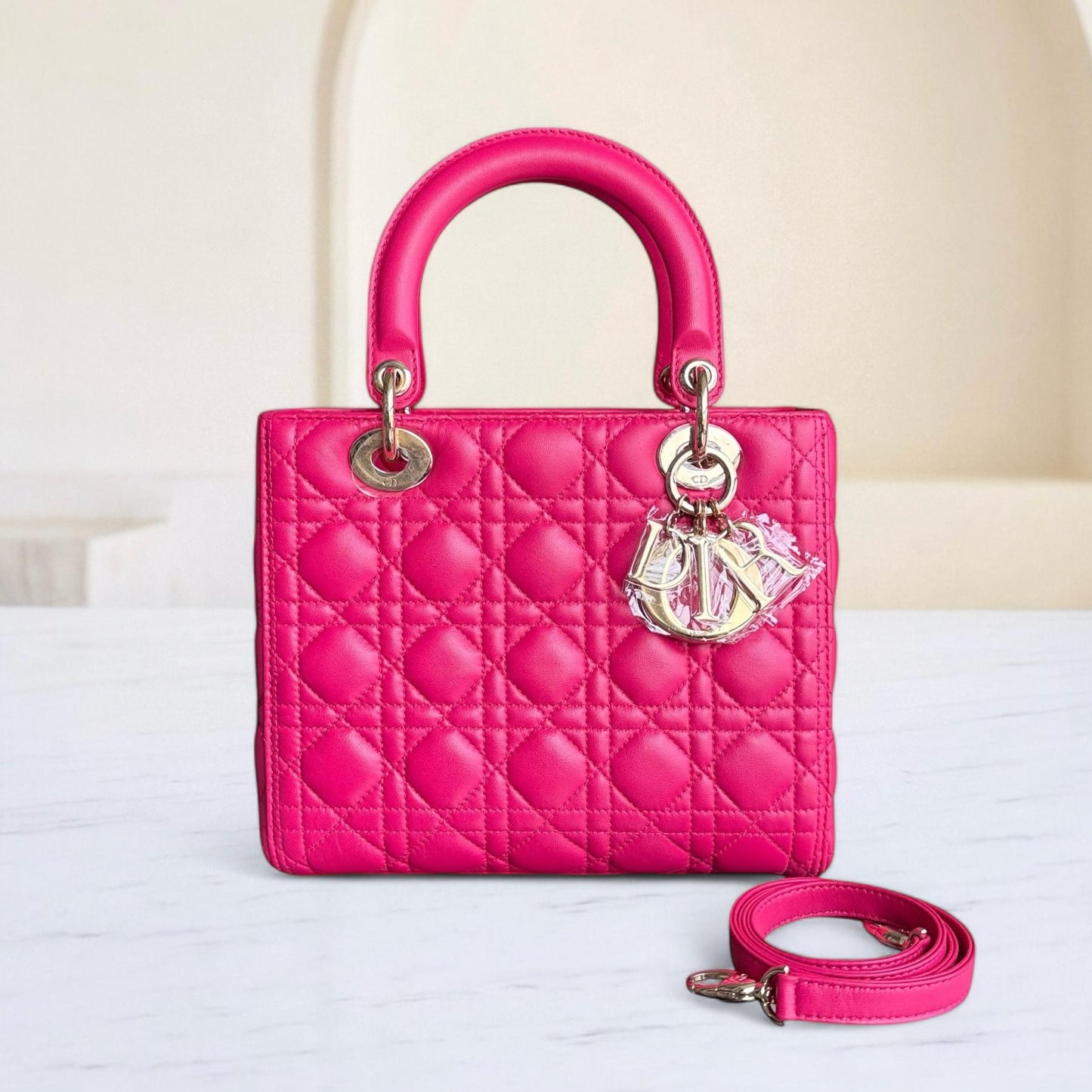 Kovancy Lady Moyen - Cuir d'agneau Cannage rose vif, quincaillerie dorée