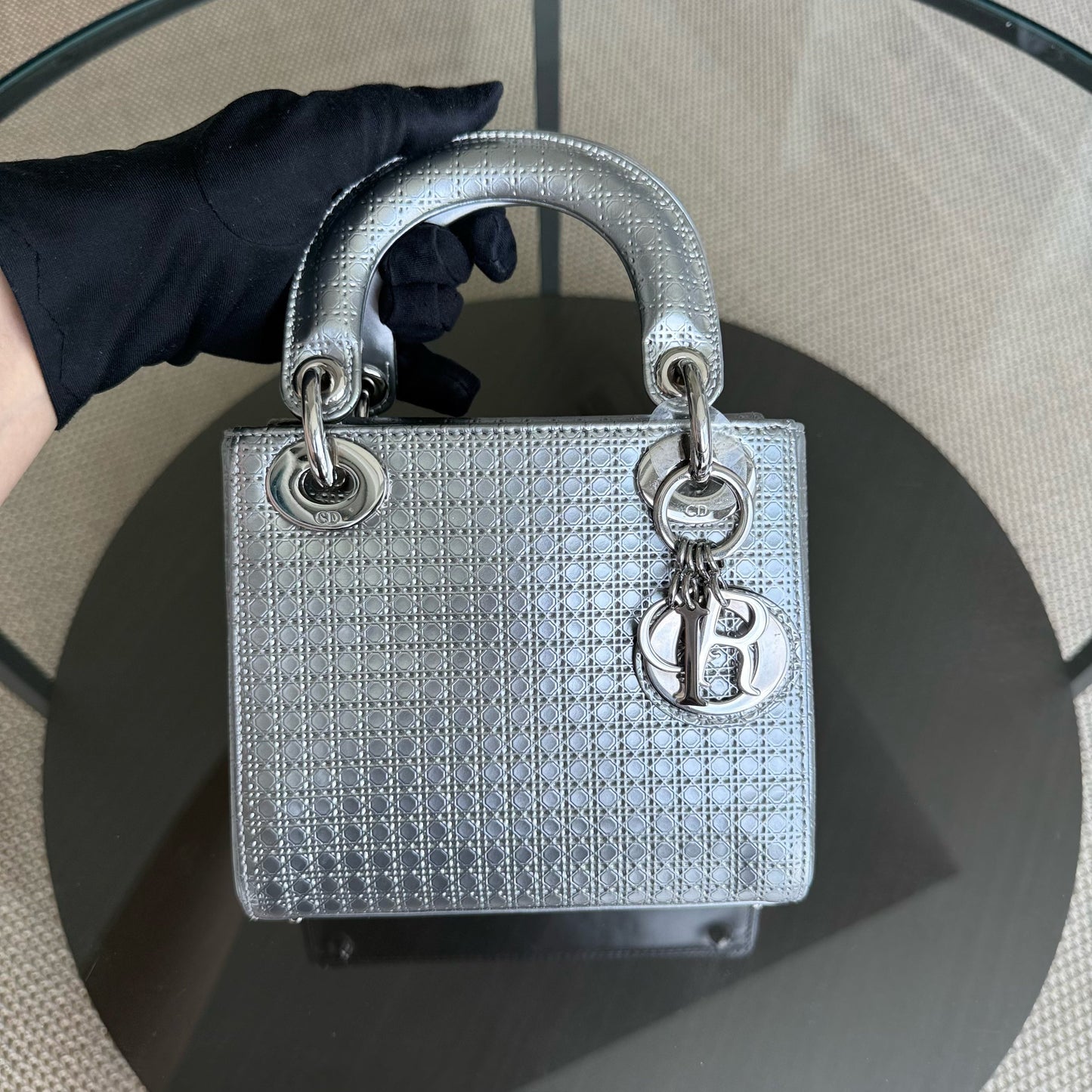 Kovancy Lady Mini - Micro Cannage Sangle réglable en argent métallisé