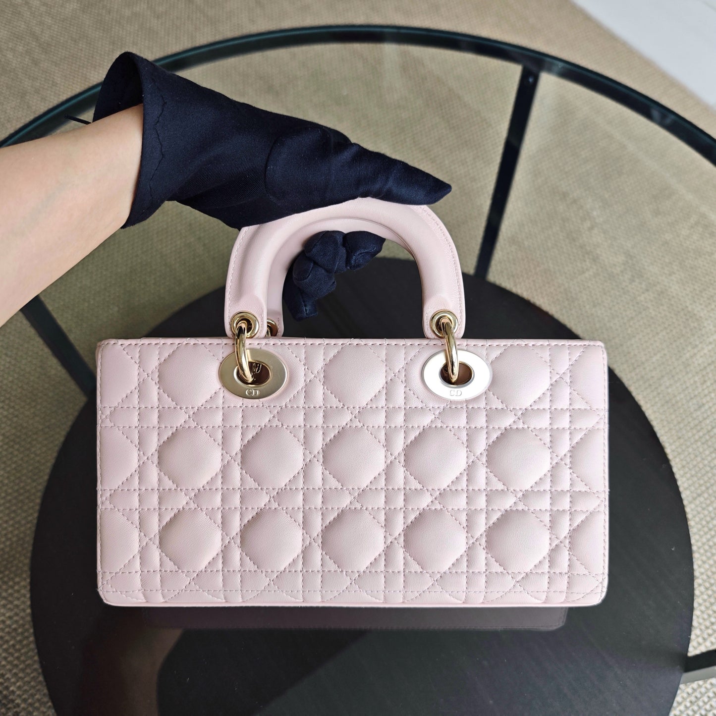 Kovancy D-Joy Medium - Cuir d'agneau Cannage Rose clair Ferrures dorées
