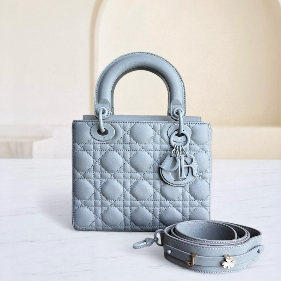 Kovancy Lady Petit modèle ABC - Cuir de veau gris Cannage entièrement gris, finitions noires