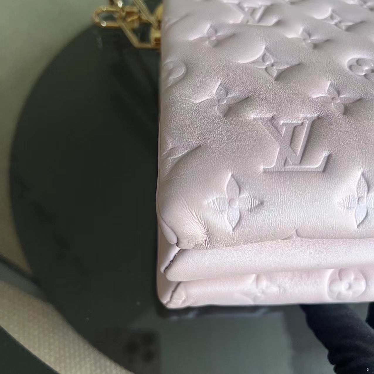 Kovancy Coussin PM Puffy Lambskin Violet Clair Matériel Doré