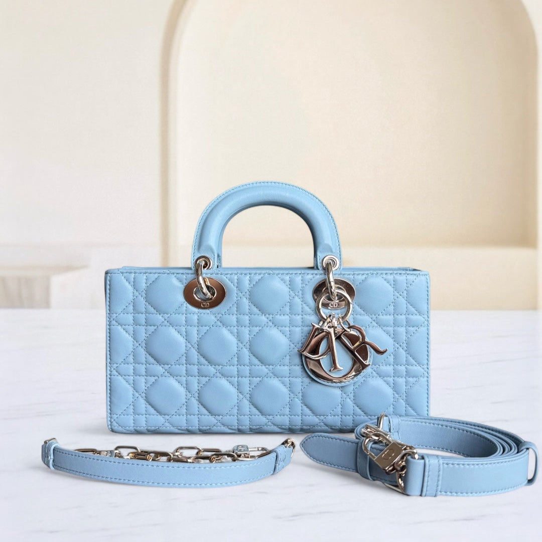 Kovancy D-Joy Medium - Cuir d'agneau Cannage Bleu clair Bleu bébé Ferrures dorées