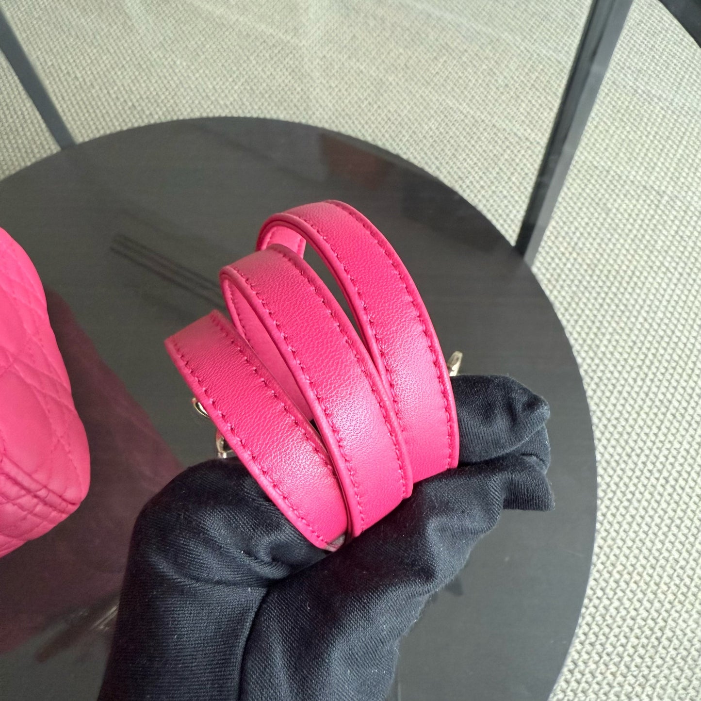 Kovancy Lady Moyen - Cuir d'agneau Cannage rose vif, quincaillerie dorée