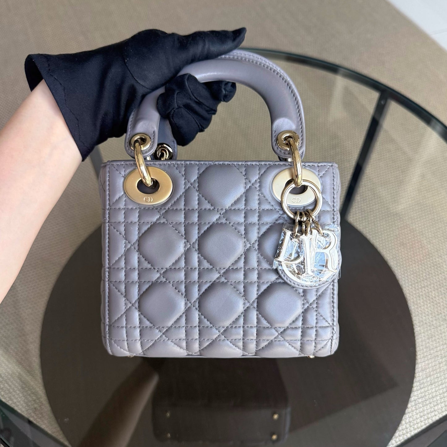 Kovancy Lady Mini - Sangle réglable en cuir d'agneau Cannage gris et matériel doré