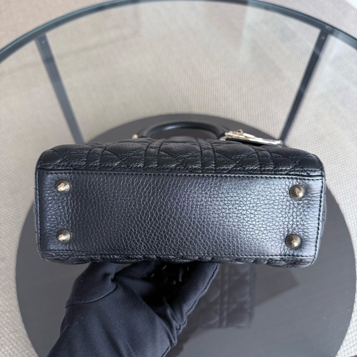 DIO Lady Small flap - Black Cannage Caviar Grained Calfskin Gold Hardware